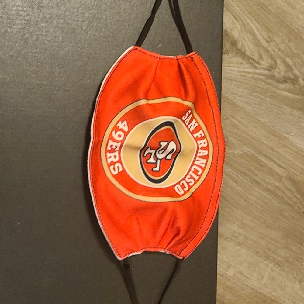5❤️ $20❤️ NFL Face Mask